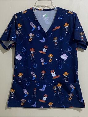 GT Performance Women’s Navy Cowboy Print Scrub Top Size S